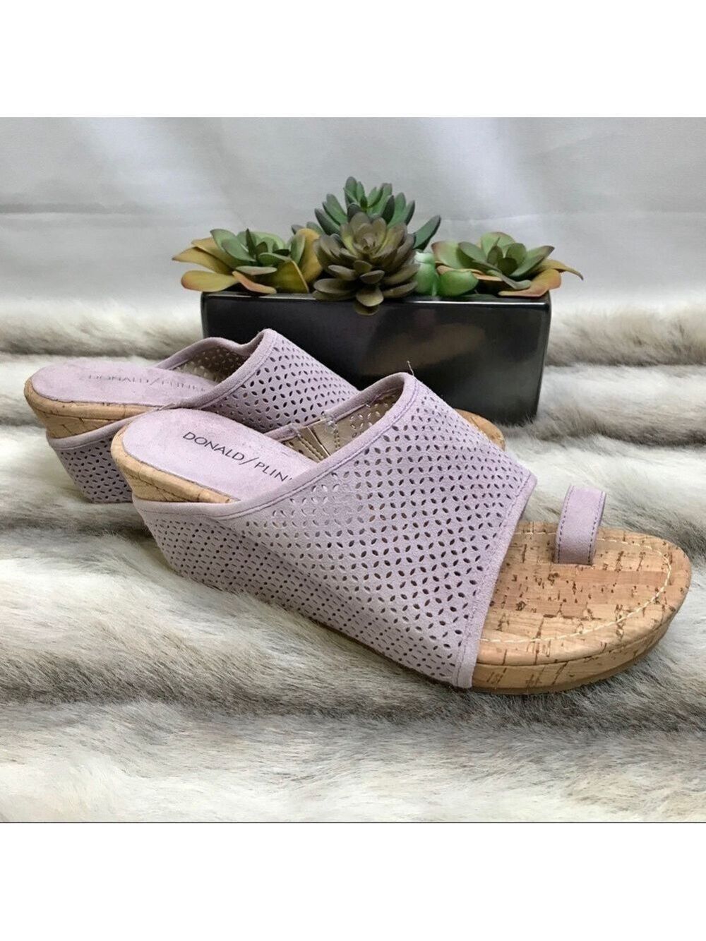 Donald Pliner Purple Leather Wedge Sandals Size 7 - Picture 3 of 6